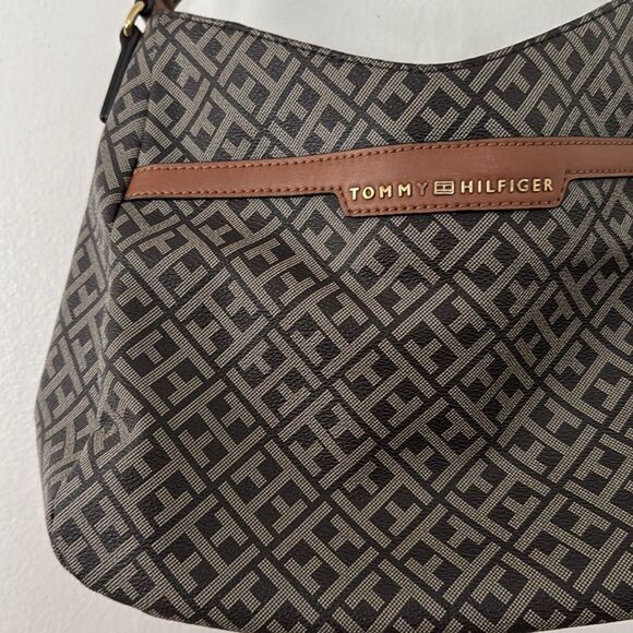 TOMMY HILFIGER Shoulder Bag EUC - Picture 3 of 5